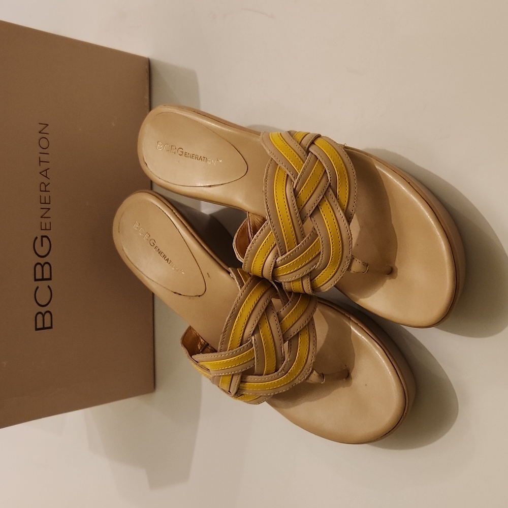 BCBGeneration Nanah platform sandal, size 7.5 , yellow and sand